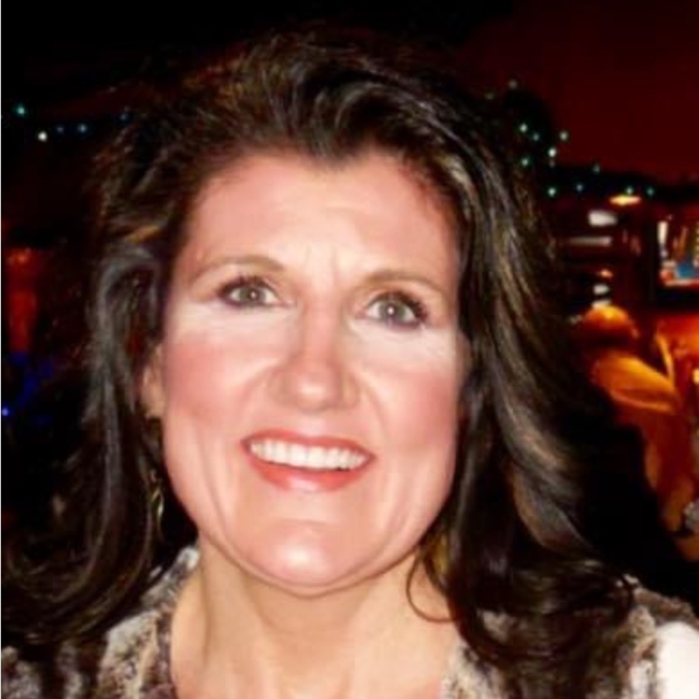 Meet your Posher, Lisa